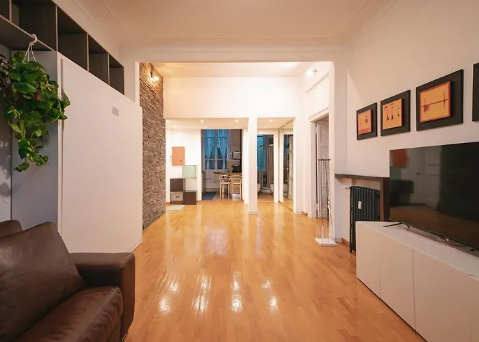 Oda ve Kahvaltı Rdr Tortona 3*